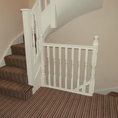 Heathrow Travellers Hub Bed and Breakfast Hounslow Eksteriør billede