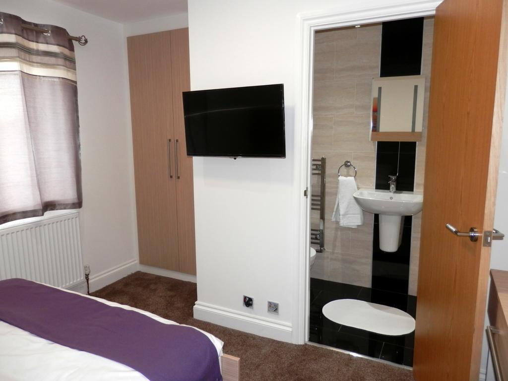 Heathrow Travellers Hub Bed and Breakfast Hounslow Værelse billede