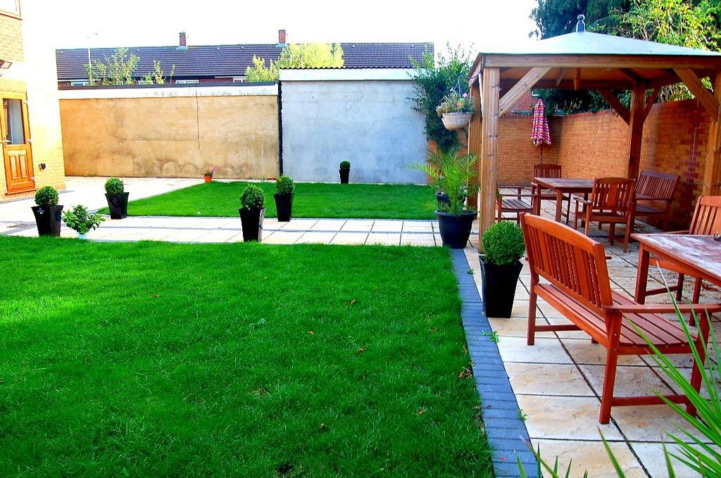 Heathrow Travellers Hub Bed and Breakfast Hounslow Eksteriør billede